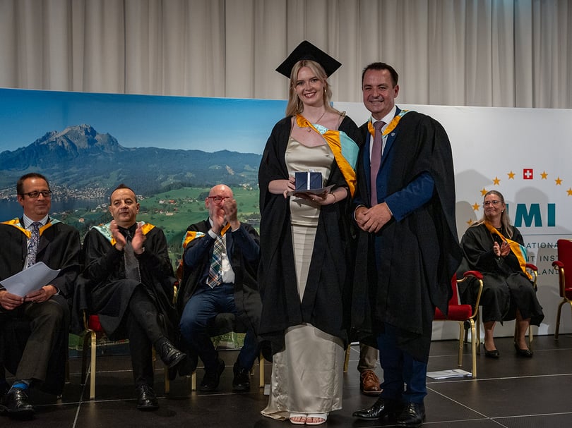 imi_switzerland_graduation_2023_11